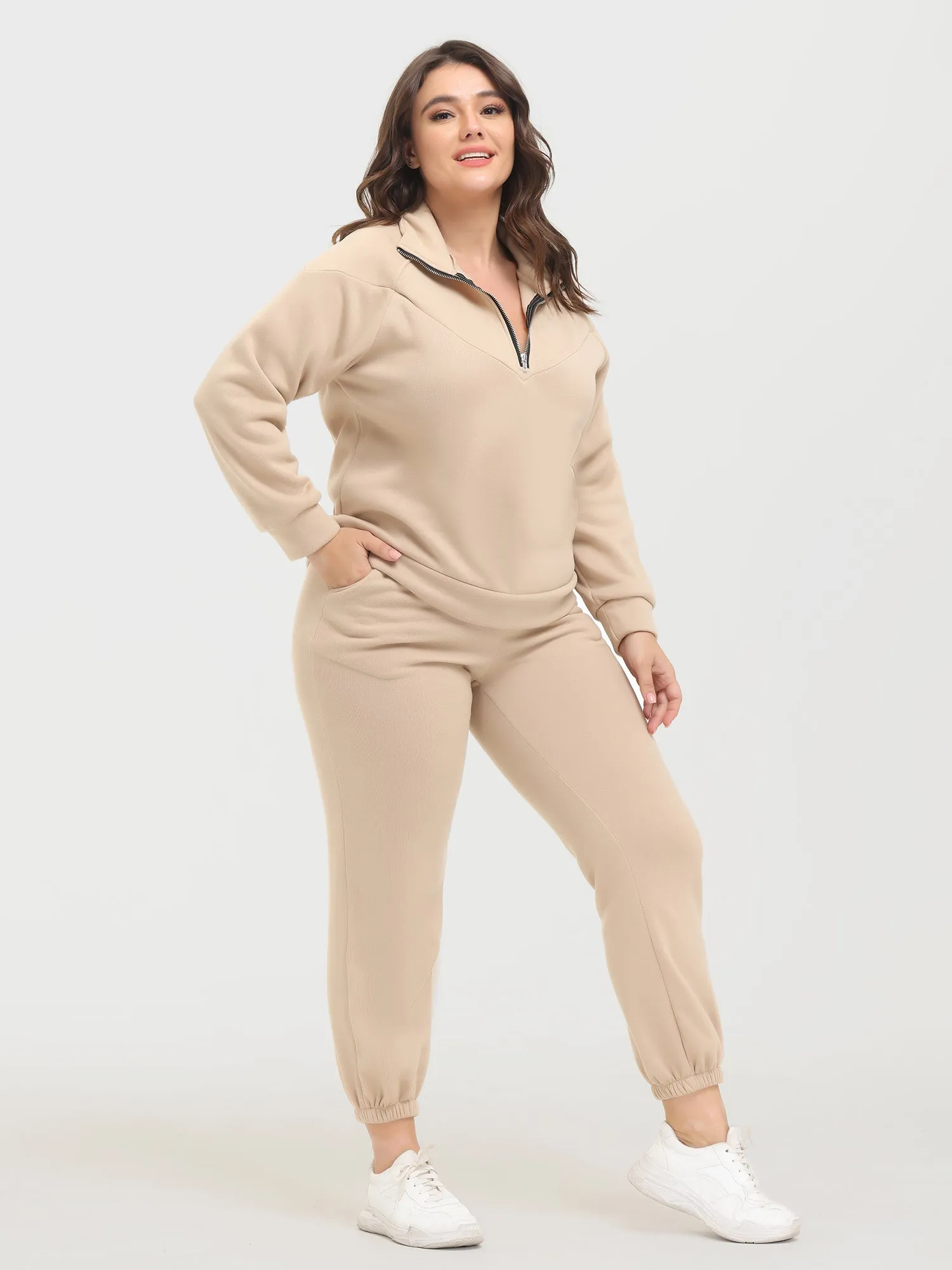 Midsize Long Sleeve Fleece Sweatershirt and Jogger Pants Set